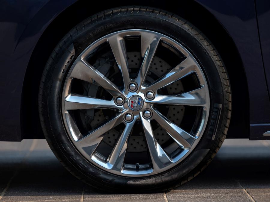 Колеса Buick GL8 Avenir Concept 2019 года  (фото 18 из 23)